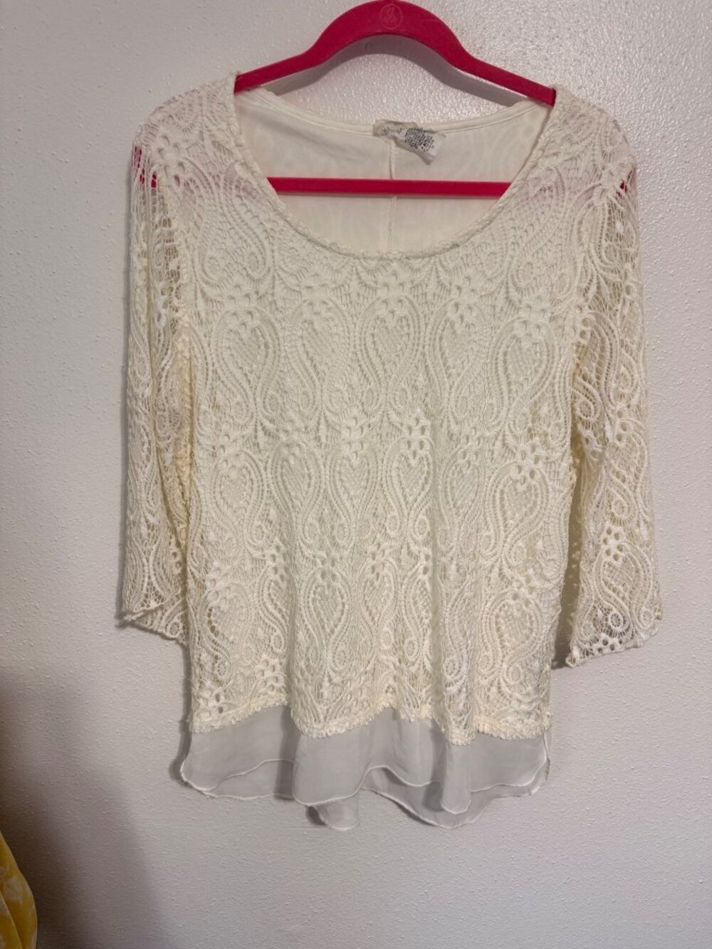 Brittany Black Womans Off White Lace Top with Chiffon Layer Hem Size 1X